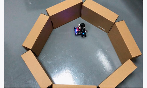 Пример испытательного полигона для робота