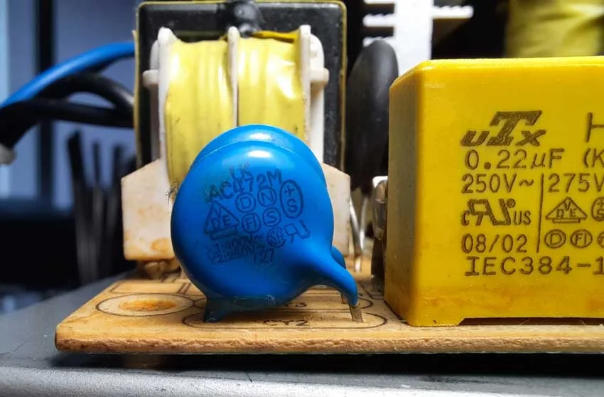 Y-конденсатор для чего нужен