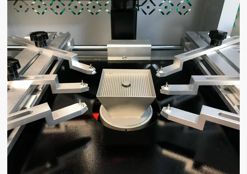 Нижний нагреватель и держатели платы