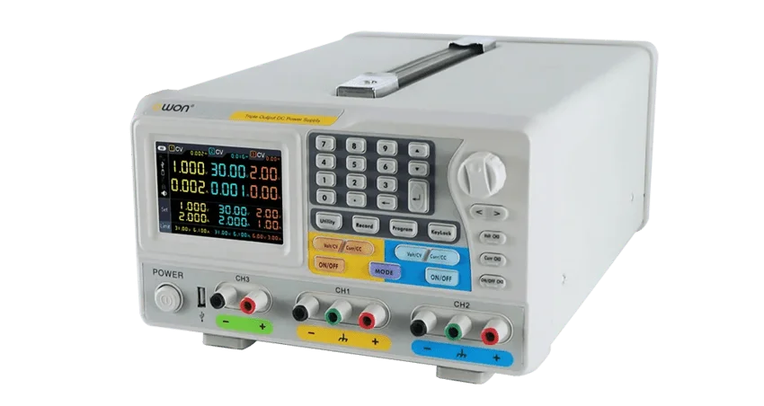 источник питания с 3 каналами