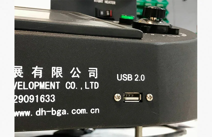 Порт в станции для USB 2.0