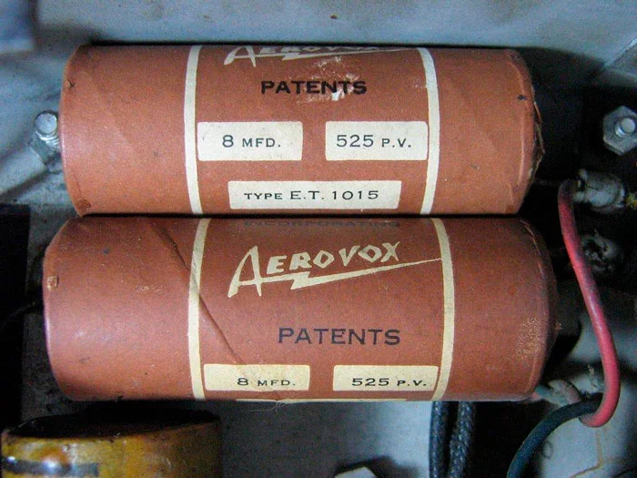 Конденсатор Aerovox