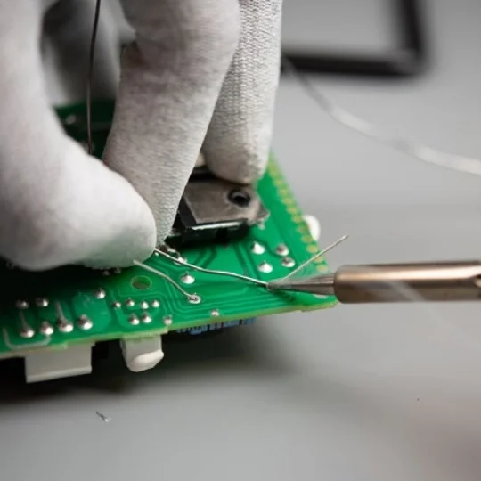 Пошаговая пайка выводных компонентов 5 пайка выводных компонентов