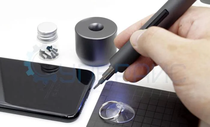 литиевая отвертка