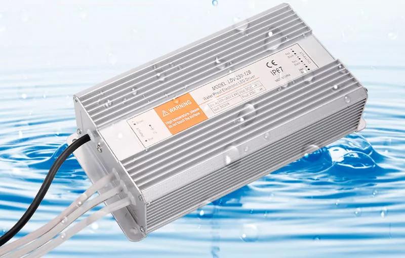 Герметичный блок питания LEYU с влагозащитой стандарта IP67 Источник питания защищенный от влаги LEYU LDV-250 (12 В, 20 А)