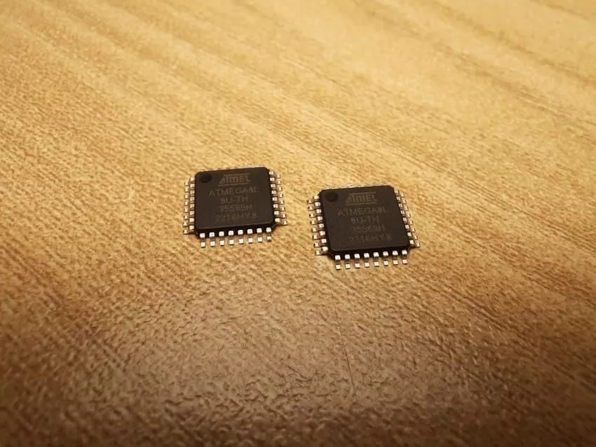 Atmel atmega8 микроконтроллер это