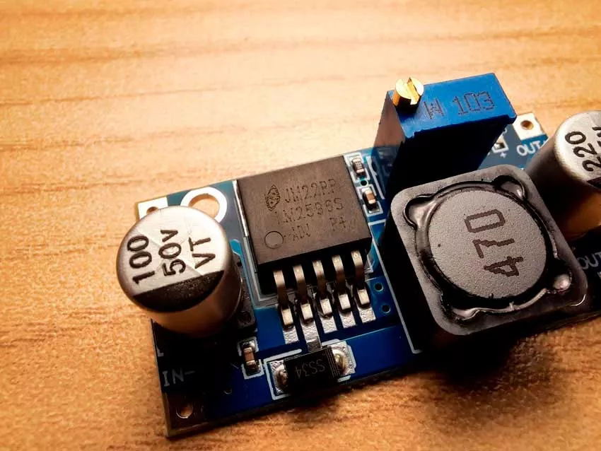 Микросхема LM2596S lm2596s dc dc