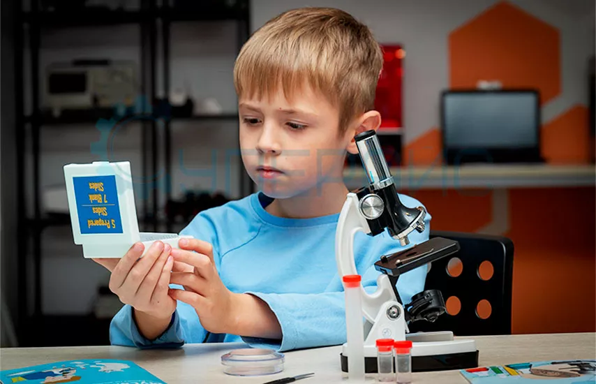 Исследование биологии с микроскопом Supereyes MyLab M10 Школьный микроскоп для изучения и исследования Supereyes MyLab M10 купить в Суперайс